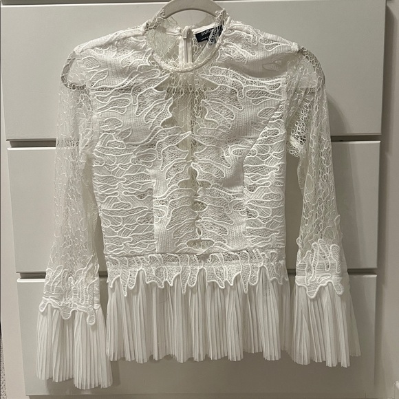 Bardot white lace blouse - Picture 3 of 5